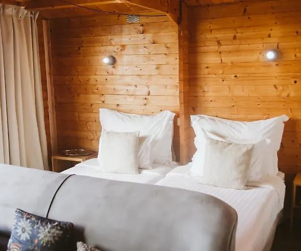 Chalet Madeira Sunset - Nature Retreat